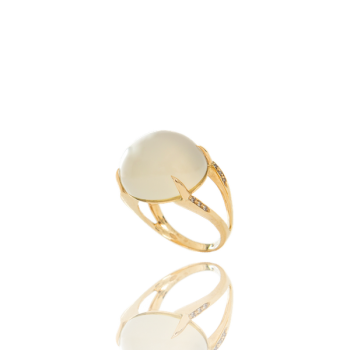 White Moonstone Champagne Diamond 18kt Yellow Gold Cocktail Ring